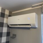 Montaż jednostki wewnętrznej klimatyzacji w komornikach